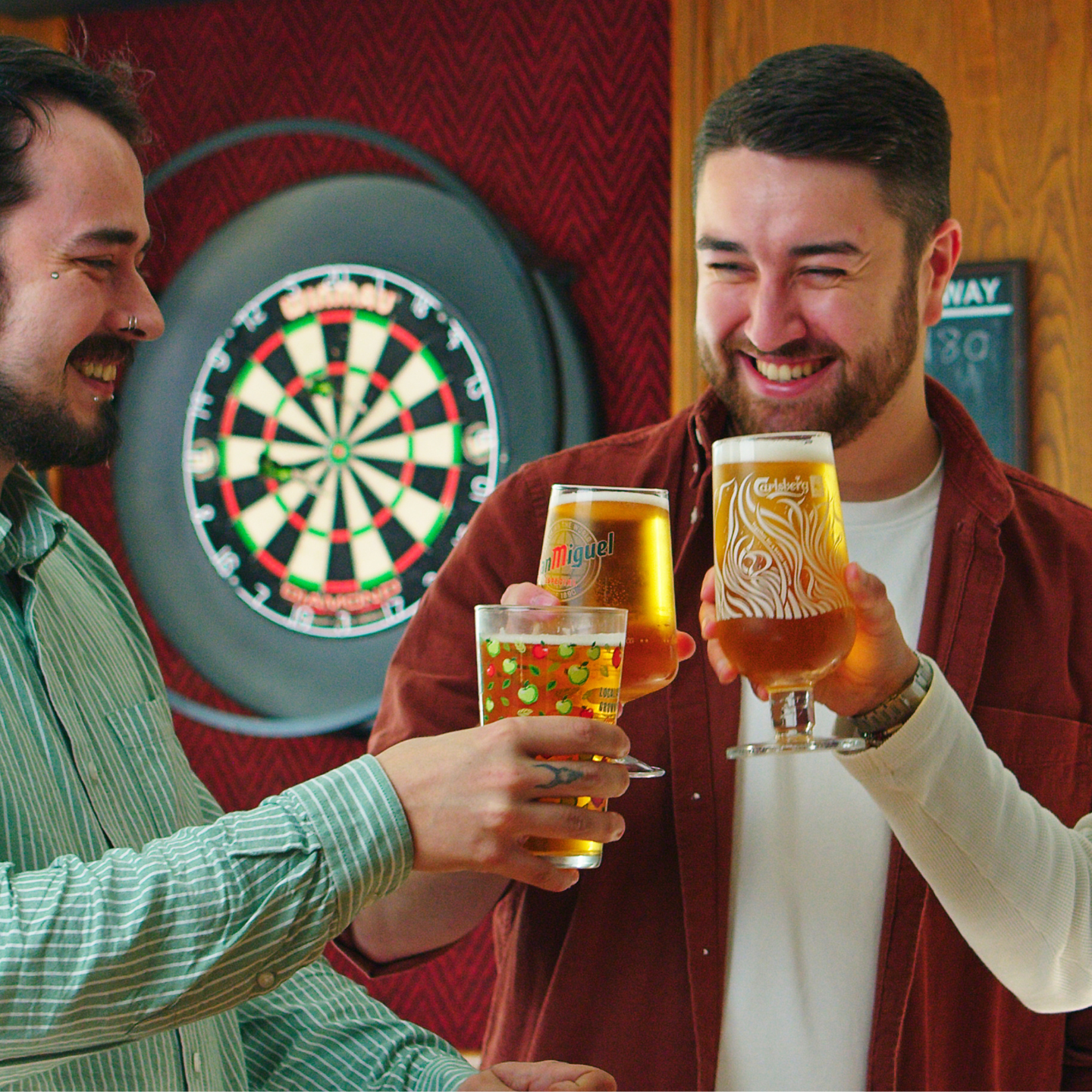Raise a glass This Father's Day at The Holly Bush in Wrexham!