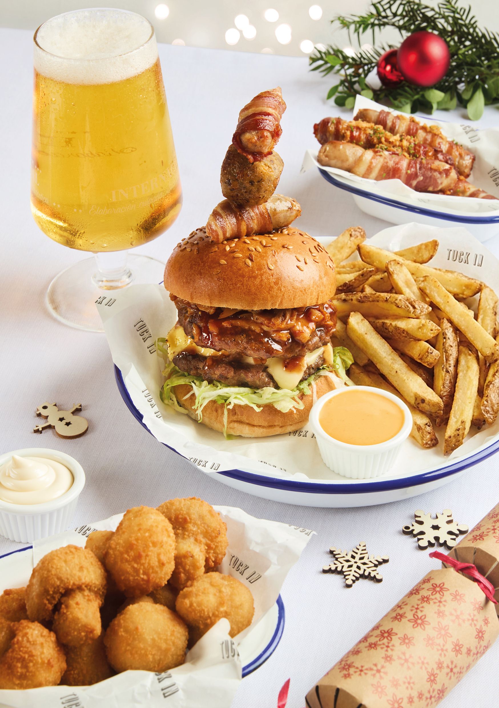 Festive Lunch & Dinner at The Holly Bush in Wrexham